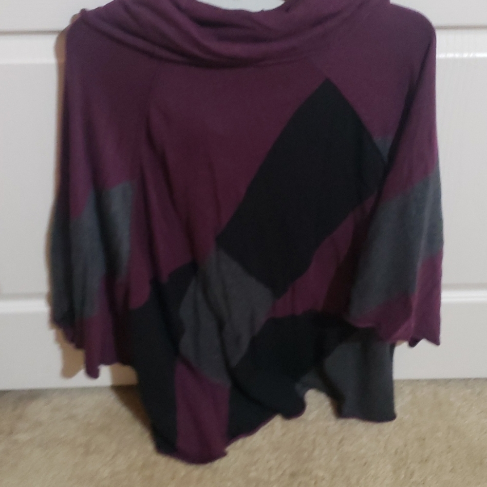 Sweater - Picture 4 of 4